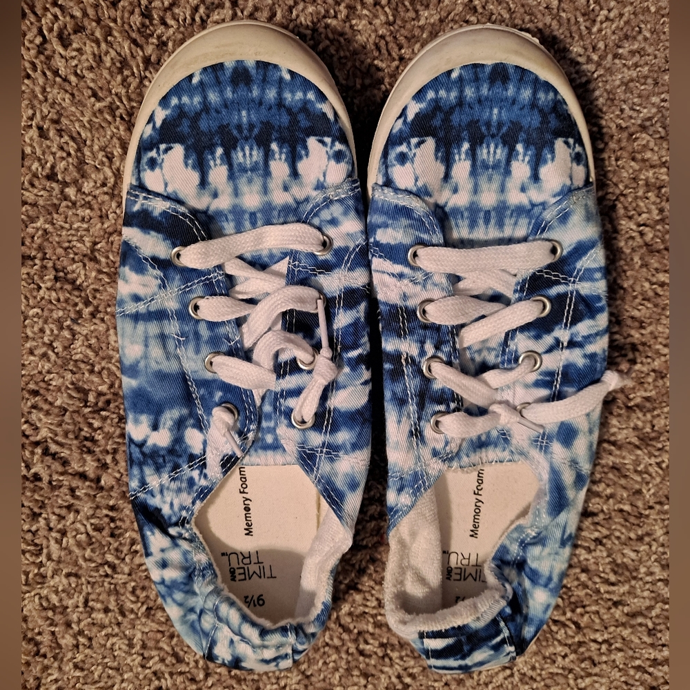 Time & Tru Loafer